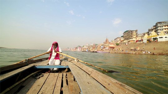 varanasi'de bot gezisi