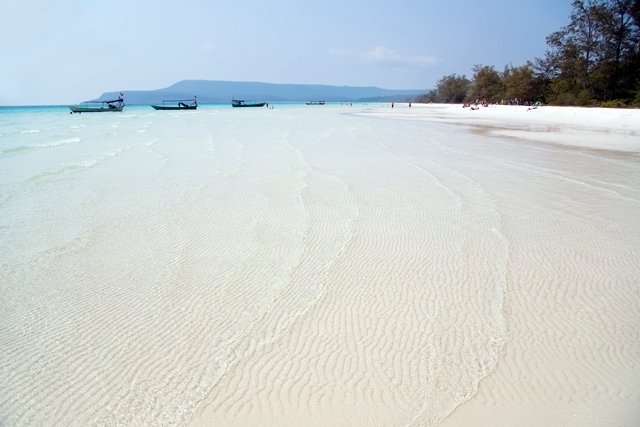 Perfect white sand and crystal water beach, koh rong, cambodia