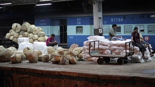 mumbai bombay tren istasyonu
